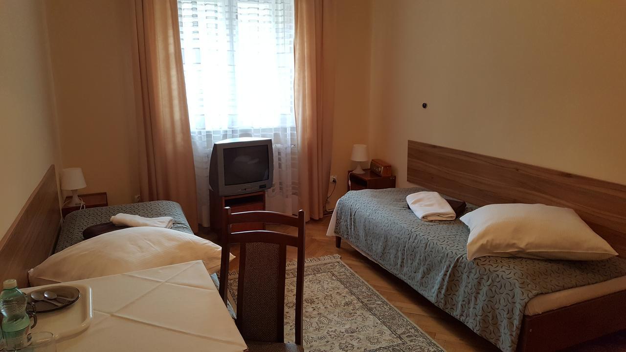 Stary Dom Zdrojowy Otel Krynica Zdroj Dış mekan fotoğraf