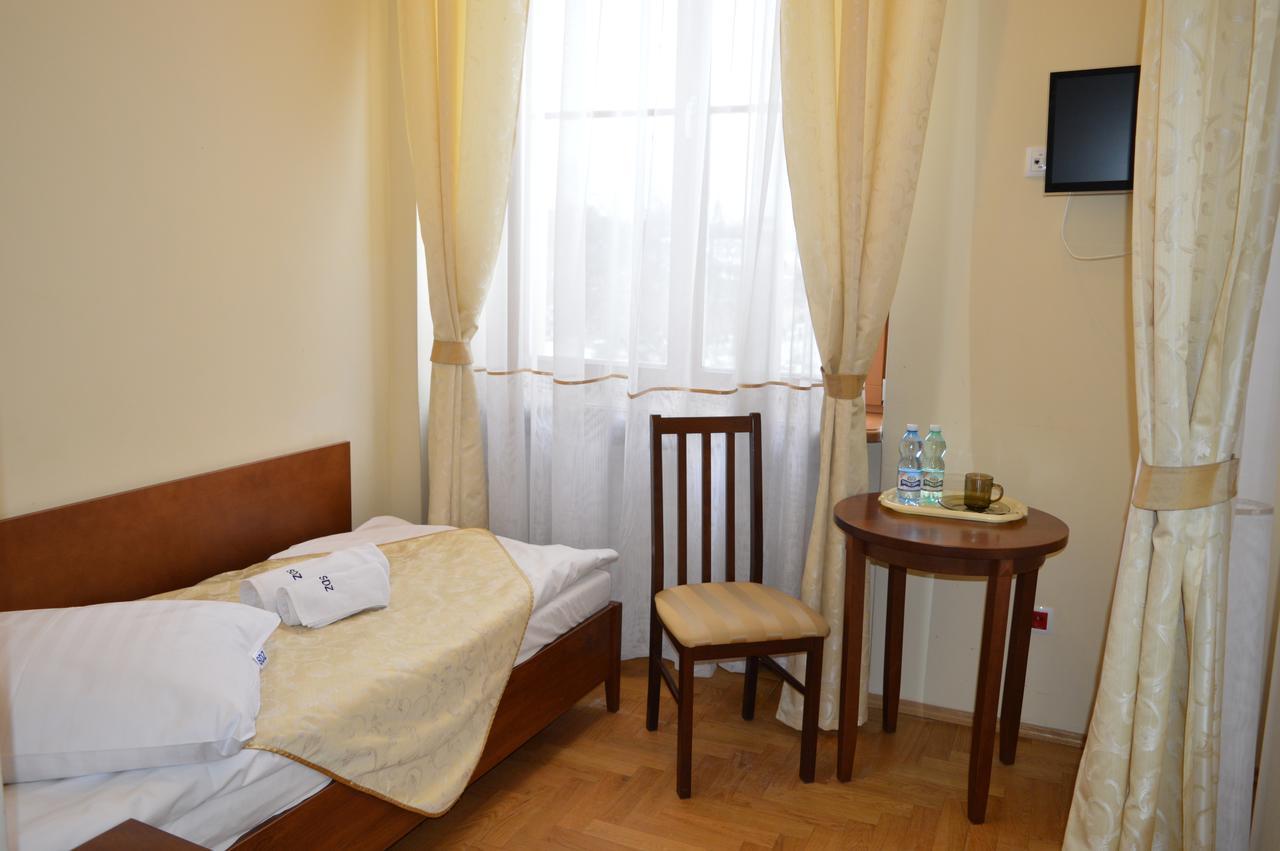 Stary Dom Zdrojowy Otel Krynica Zdroj Dış mekan fotoğraf